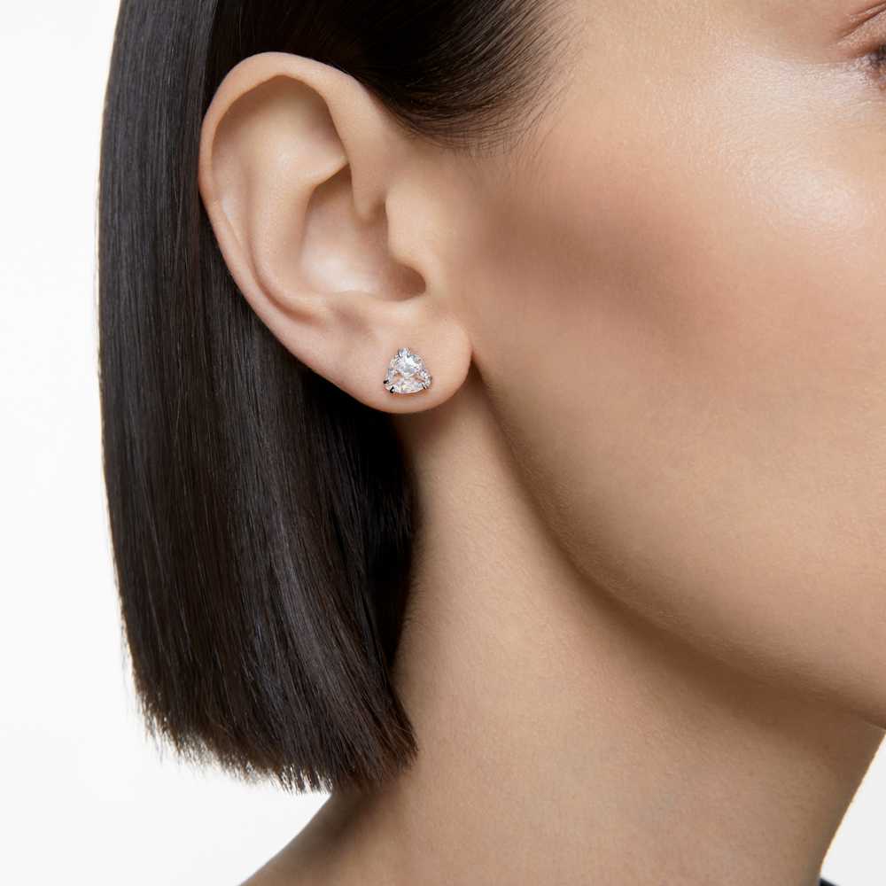 Is rhodium plated good for sensitive ears