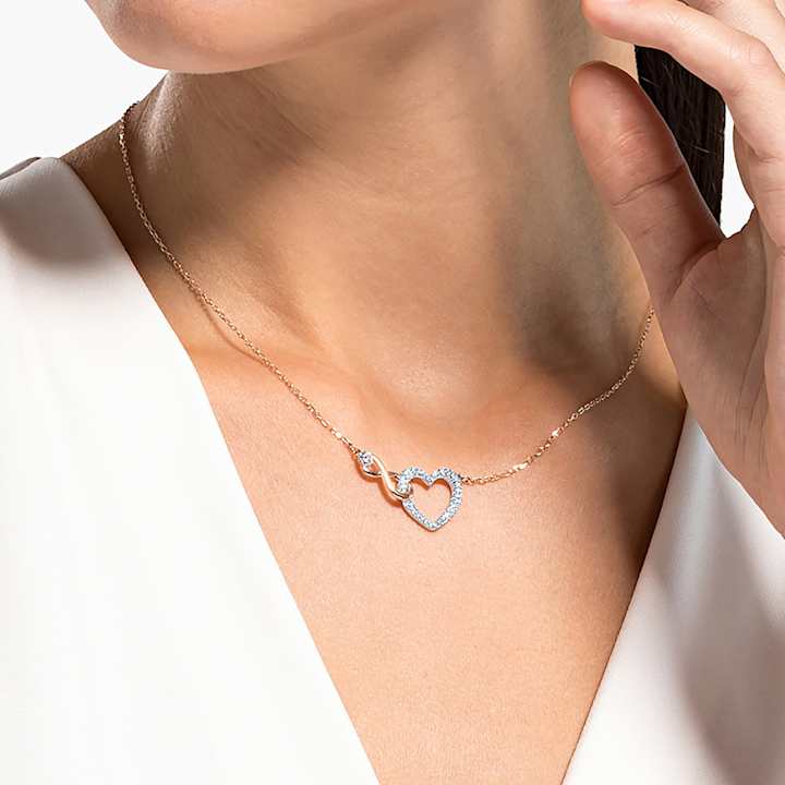 Collier en inox avec coeur swarovski main image 1