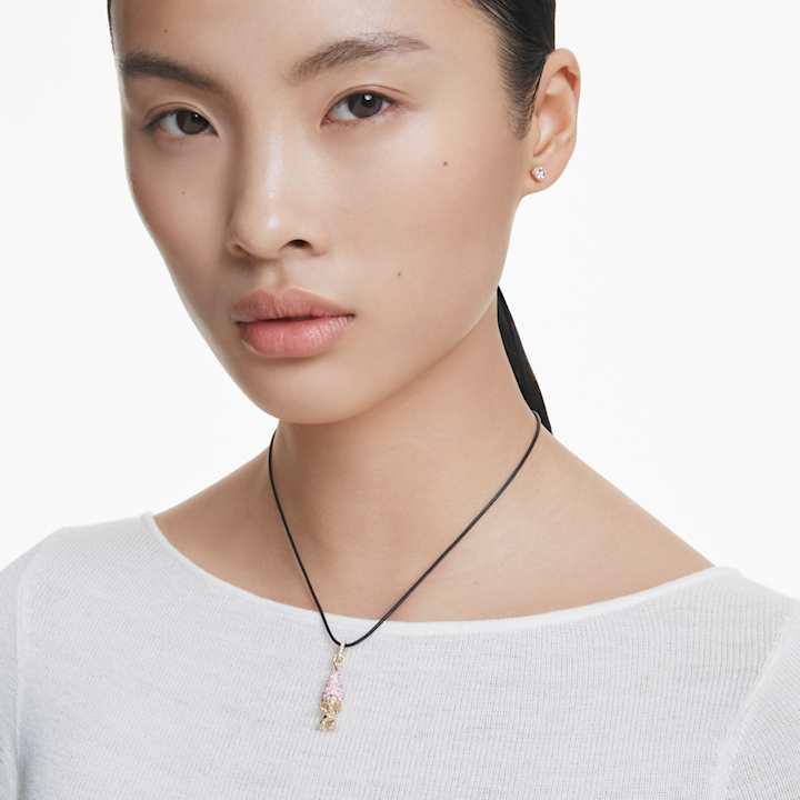 Model Shot