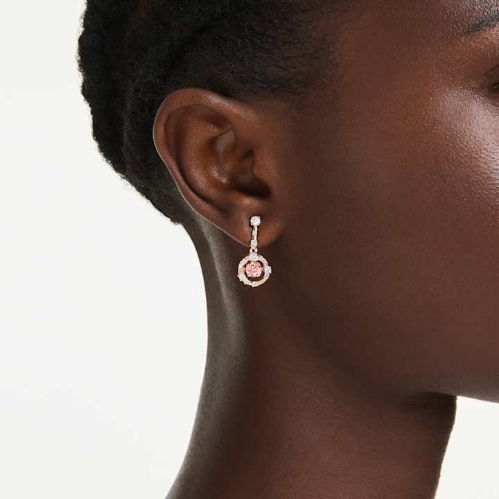 Swarovski ローズゴールドピアス Una drop earrings, Clover, Pink, Rose gold-tone plated | Swarovski