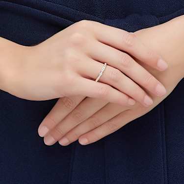 Elenore Jewels Pretti charming Engagement Diamond Ring at Rs 11000 | Surat  | ID: 2851839178930