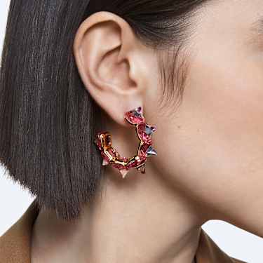 Pendientes de aro Matrix, Talla piramidal, Rosas, Baño tono oro - Swarovski, 5600895