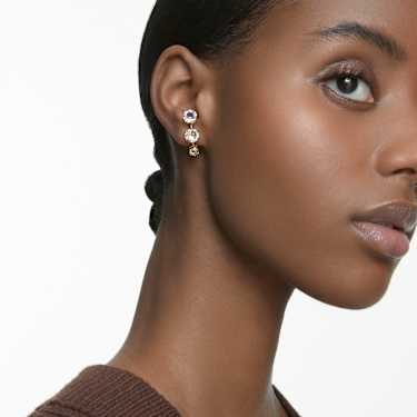 Constella Ohrspangen, Asymmetrisches Design, Rundschliff, Weiß, Goldlegierungsschicht - Swarovski, 5616919