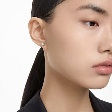 Lab-Grown Diamond Stud Earrings, Sustainable Style