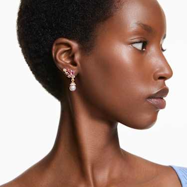 Gema 드롭 이어링, 믹스 컷, 크리스털 펄, 꽃, 핑크, 골드 톤 플래팅 - Swarovski, 5688486