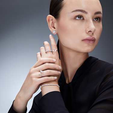 Galaxy 戒指, 总重 1 克拉培育钻石, 混合造型, 18K 金（白色) - Swarovski, 5709163