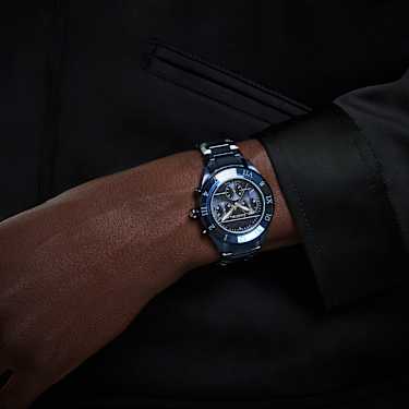 Dextera chrono watch, 39mm, Swiss Made, Metal bracelet, Blue, Blue finish - Swarovski, 5715457