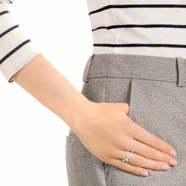 Delta ring, Round cut, White, Rhodium plated - Swarovski, 5717570
