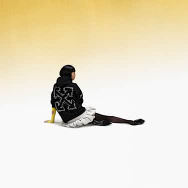 【ちゃんちゃん】OFF-WHITE x Swarovski Hoodie Streetwear gets the Swarovski treatment as Off White's iconic