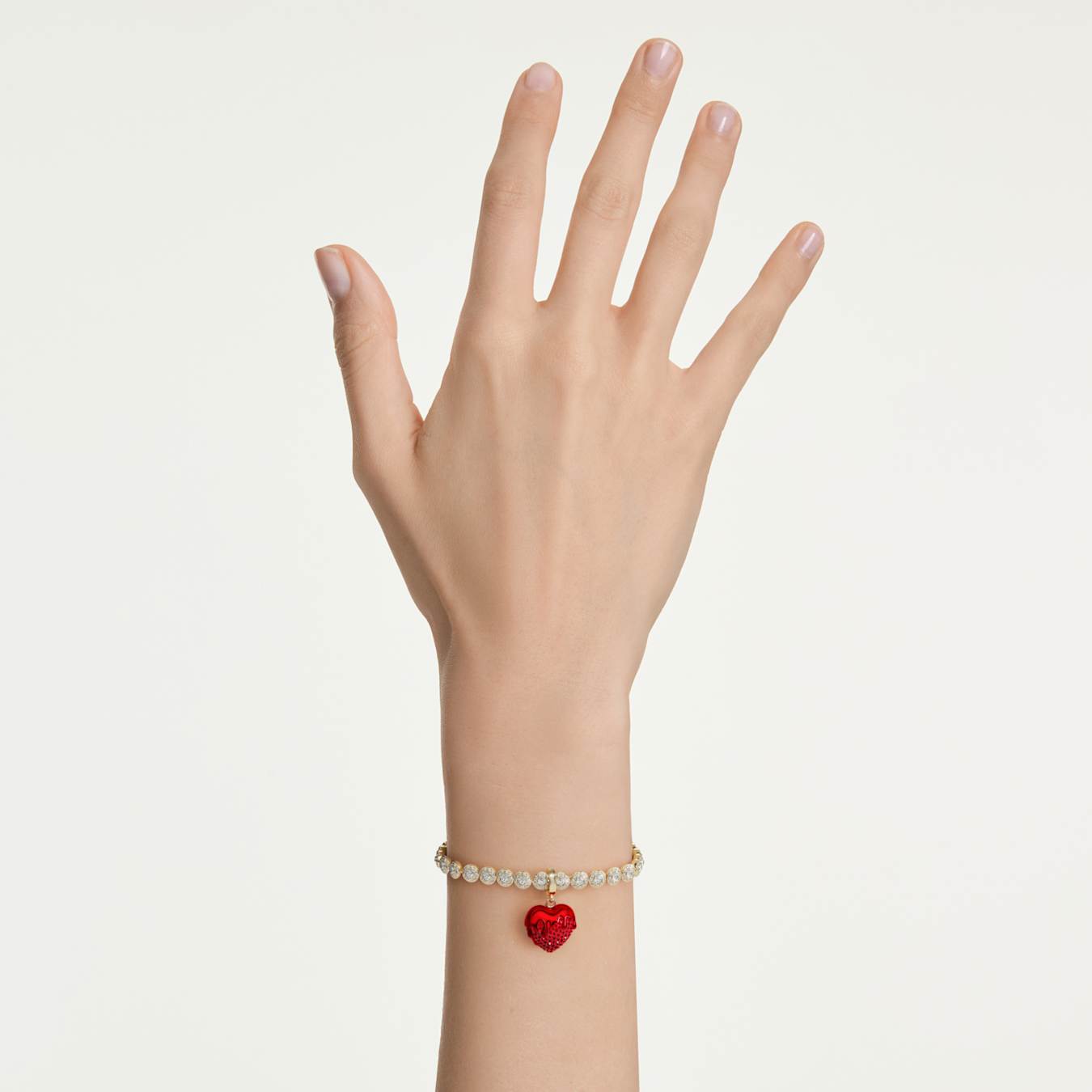 Idyllia charm
Round cut, Heart, Red, Gold-tone plated