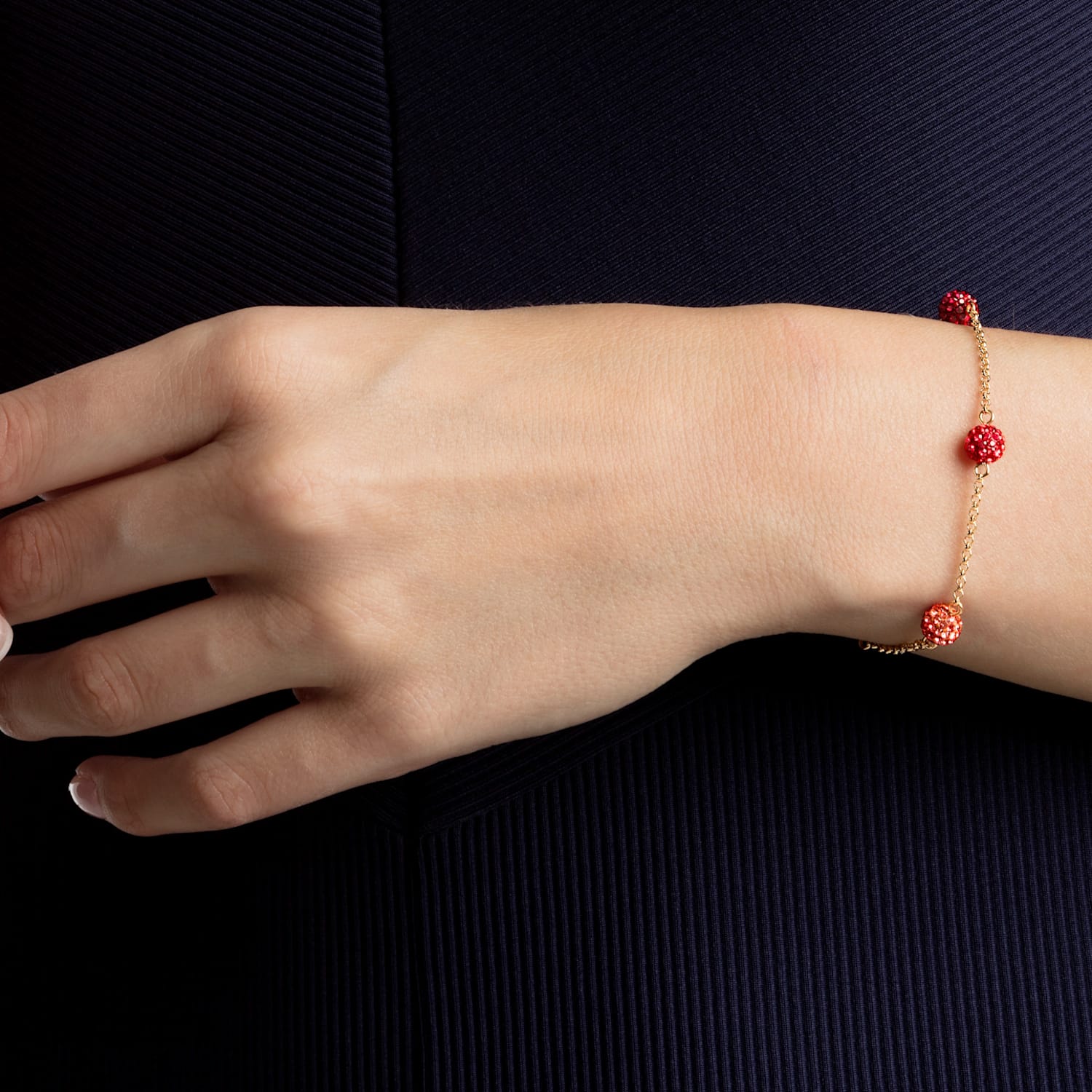 Swarovski Remix Collection Pop Strand Cok Renkli Altin Rengi Kaplama Swarovski Com