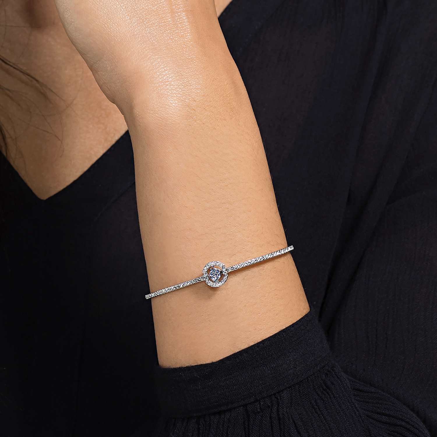 Swarovski Sparkle Bracelet 2024 www.alhudapk