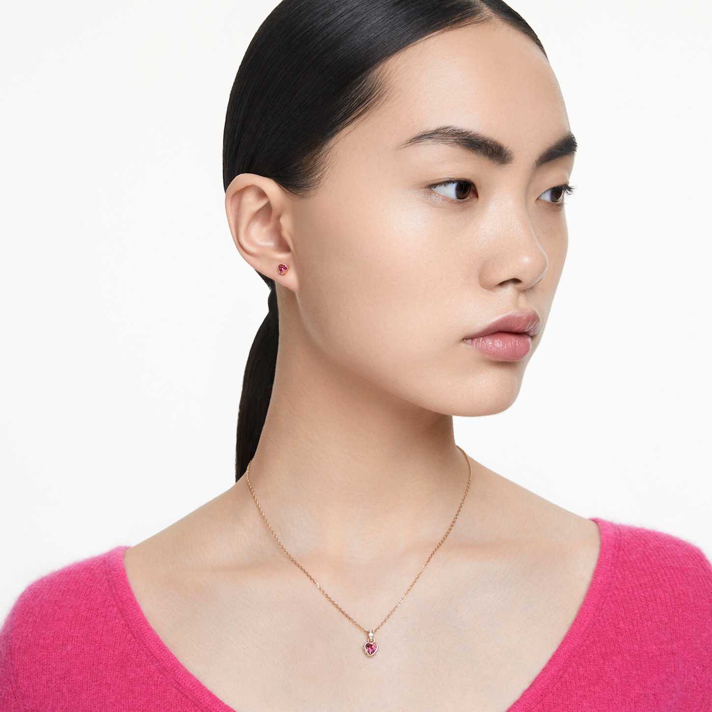 Chroma set, Heart, Red, Gold-tone plated | Swarovski