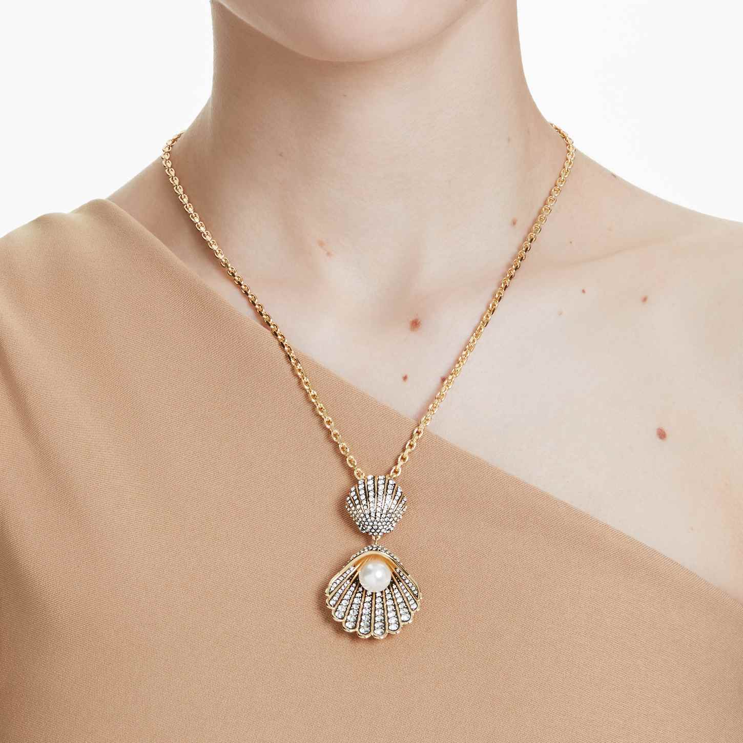 idyllia-pendant--crystal-pearl