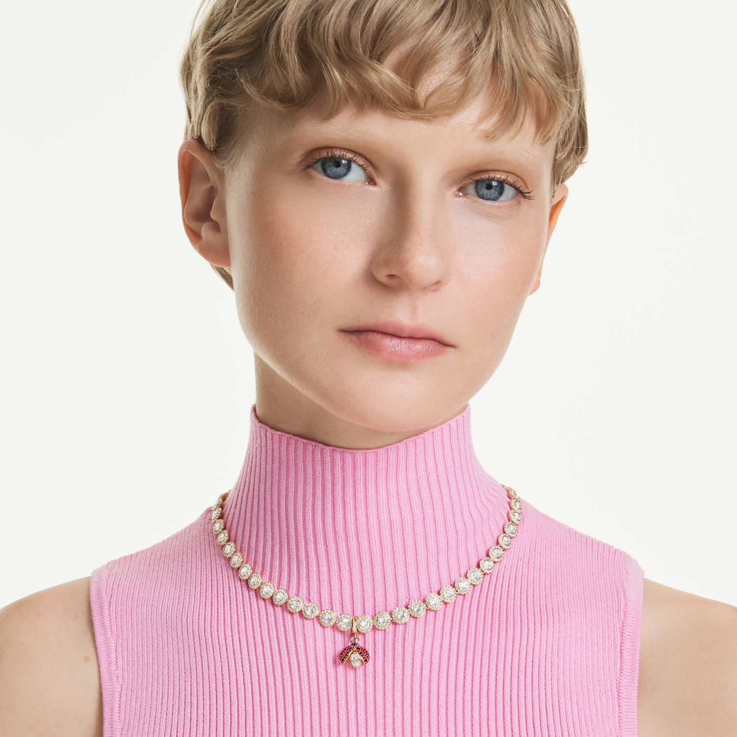 Idyllia charm, Mixed cuts, Ladybug, Red, Gold-tone plated | Swarovski