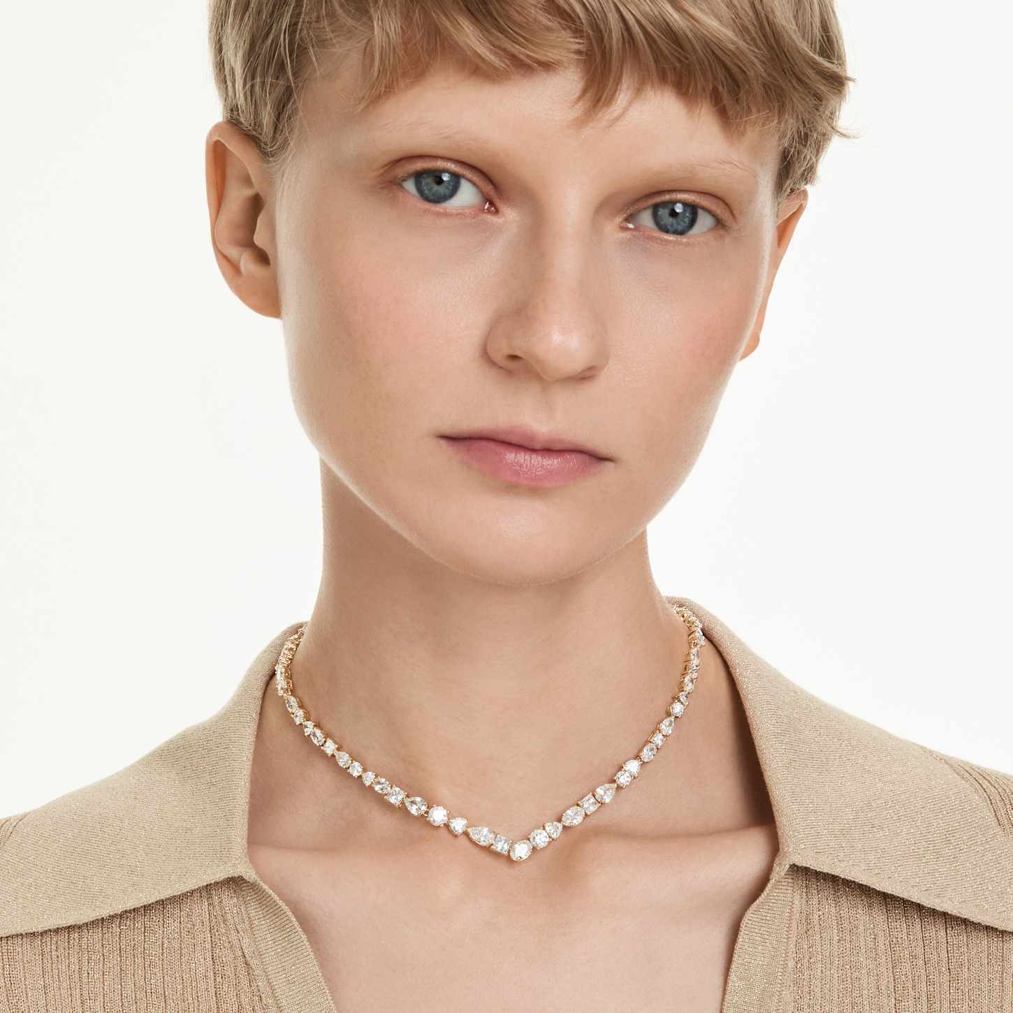 mesmera-necklace--mixed-cuts--