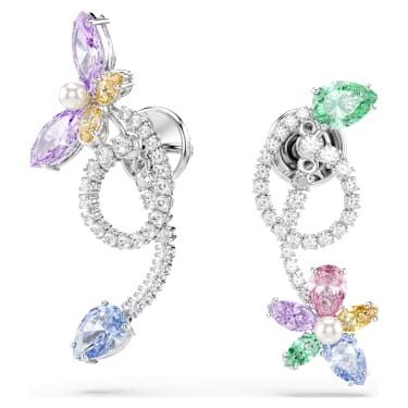 Ariana Grande x Swarovski ドロップピアスとイヤージャケット