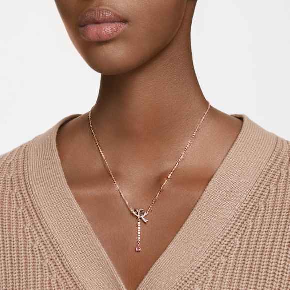 Volta Y Kolye, Fiyonk, Pembe, Pembe altın rengi kaplama - Swarovski, 5647569