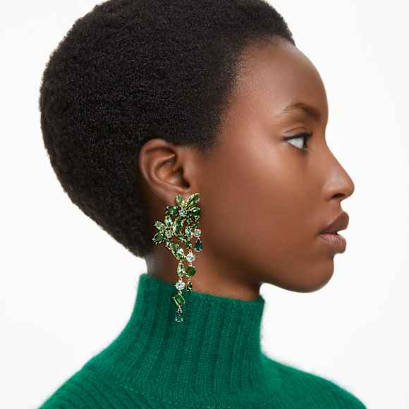 Brincos compridos Gema, Combinação de lapidações, Verde, Lacado a dourado - Swarovski, 5652801