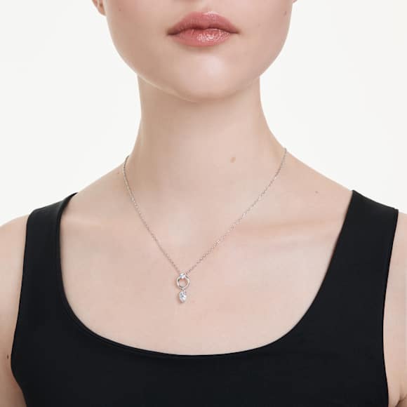 Colgante Mesmera, Talla pera, Blanco, Baño de rodio - Swarovski, 5723146