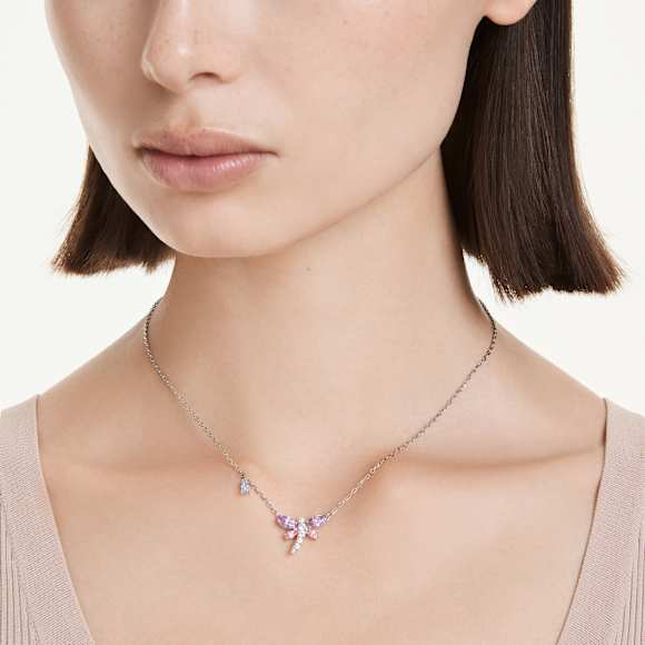 新品✨スワロフスキー　ネックレス　新作　アリアナ　コラボ　トンボ Ariana Grande x Swarovski ペンダント, ミックスカット, トンボ