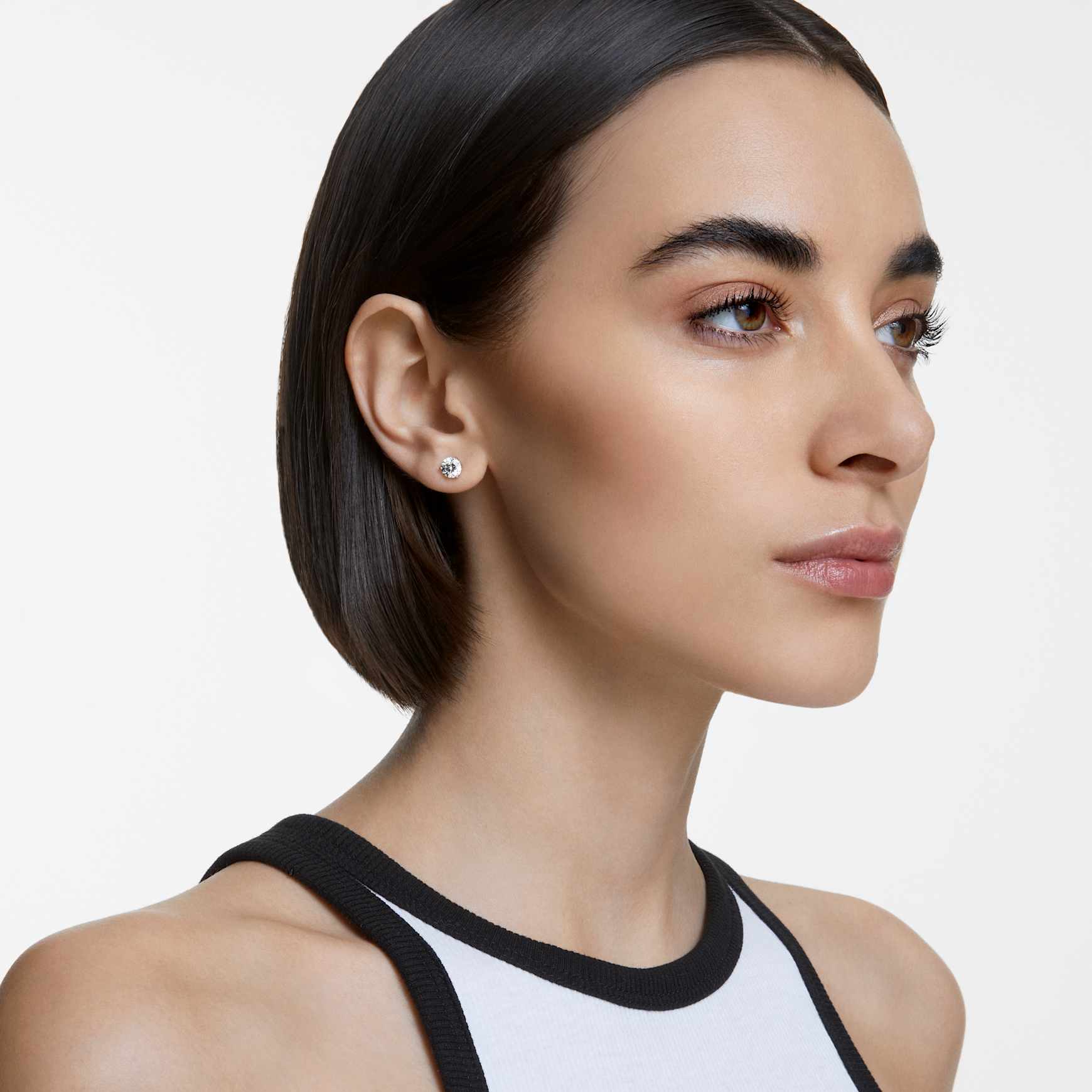 Stilla stud earrings, Round cut, White