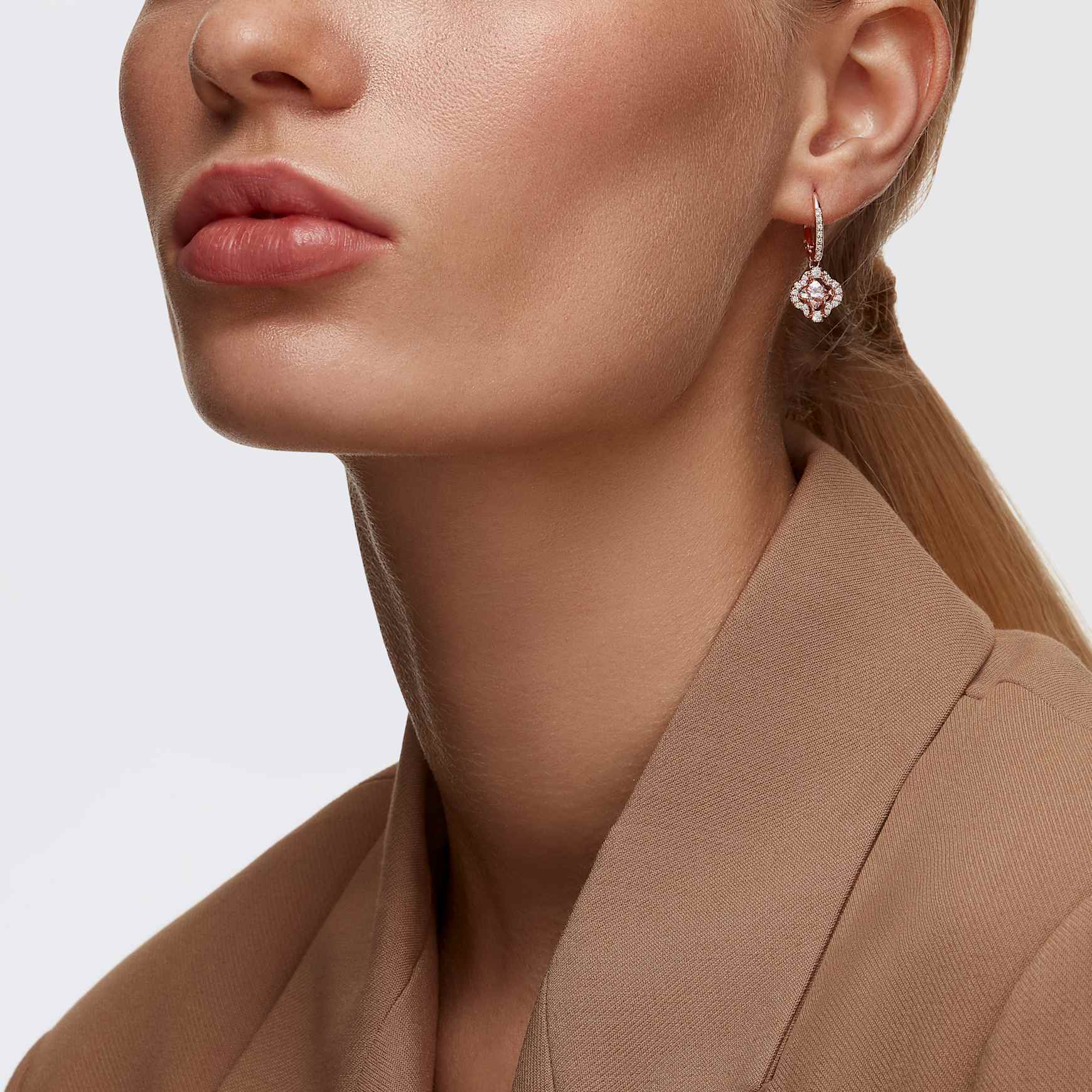 Una drop earrings, Clover, Pink, 18K rose gold finish