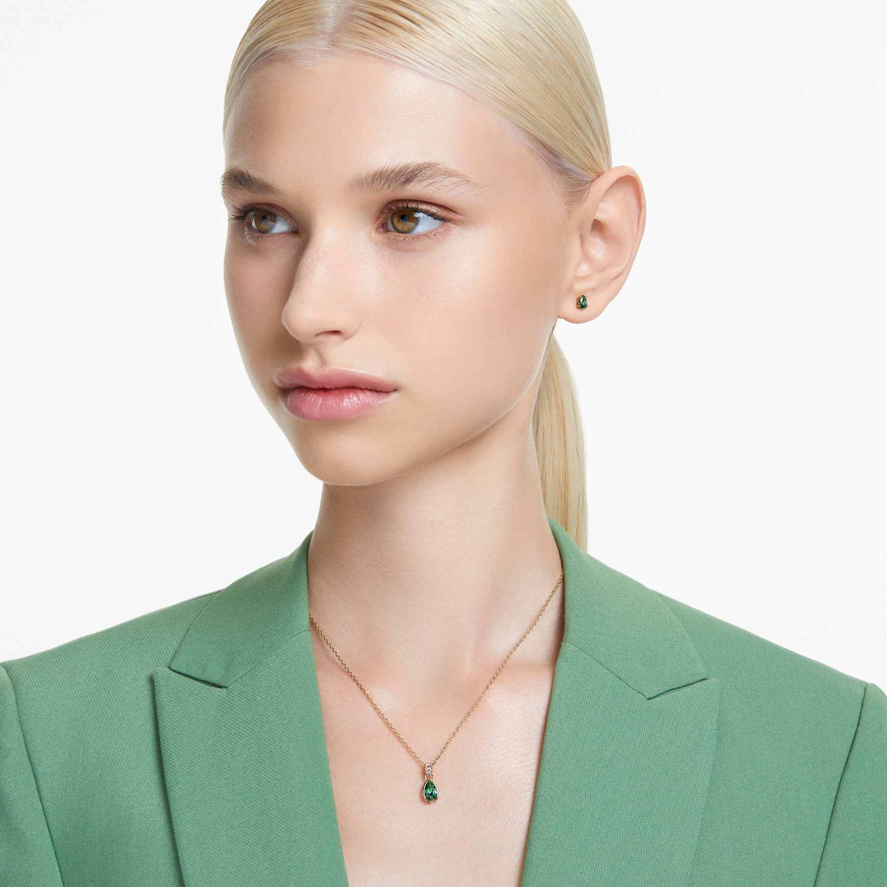 Chroma set, Mixed cuts, Green, Gold-tone plated by SWAROVSKI