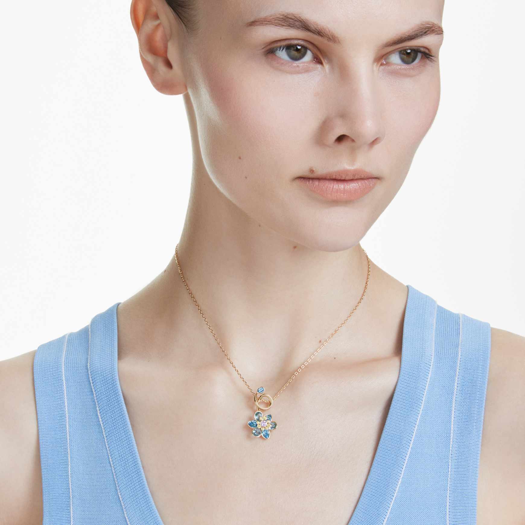Idyllia pendant, Mixed cuts, Flower, Blue, Gold-tone plated by SWAROVSKI
