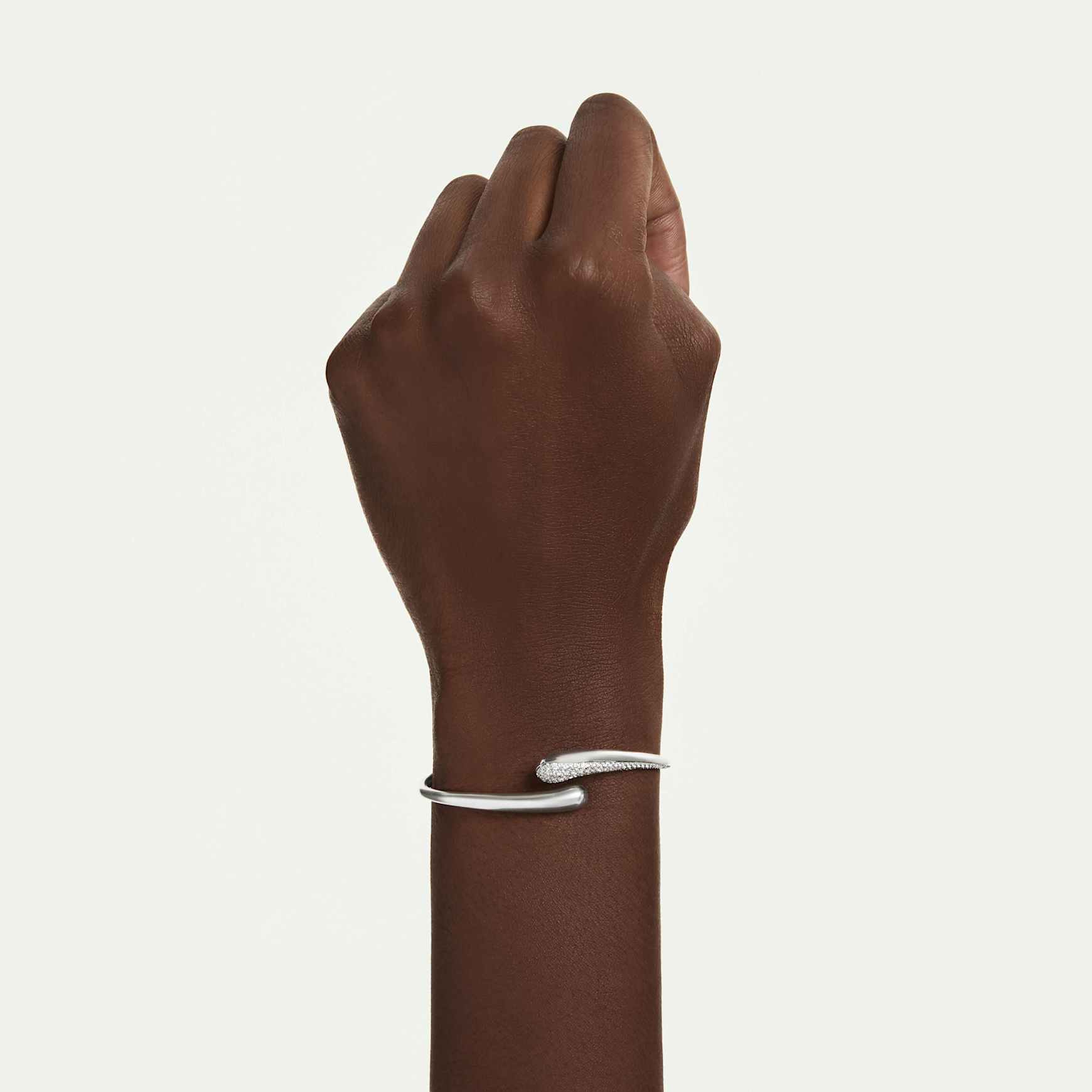 Swarovski Classica bangle, Intertwining, Round cut, White, Sterling silver