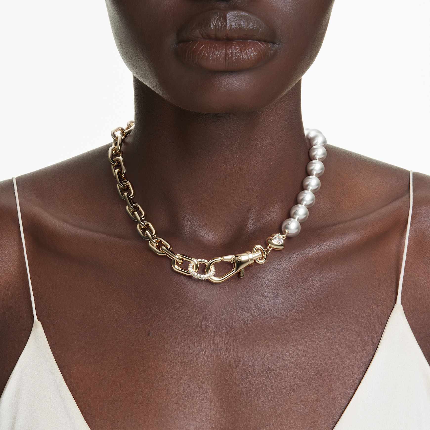 Idyllia necklace, Crystal pearl, White, Gold-tone plated