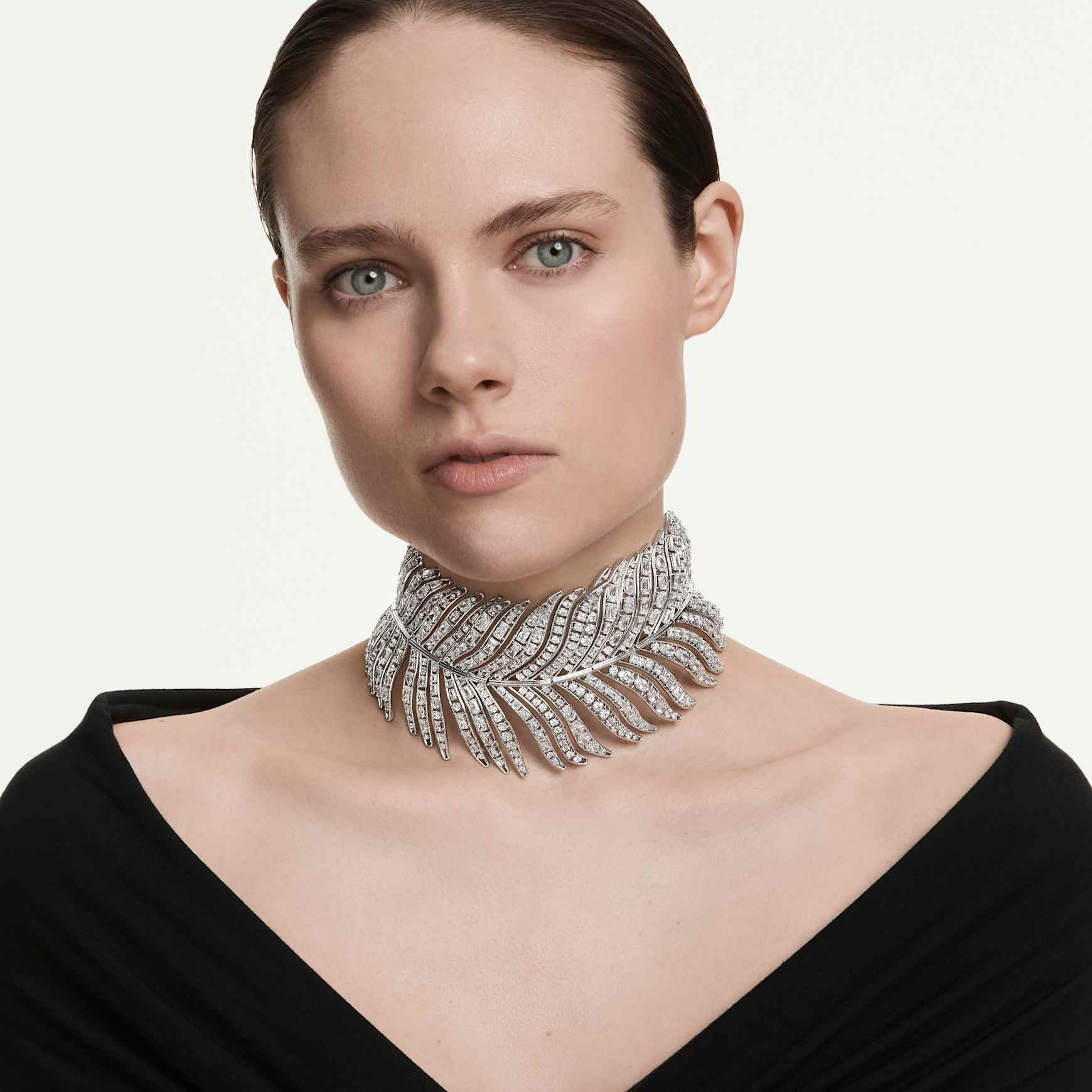 Vienna choker, Mixed cuts, Feather, White, Rhodium plated