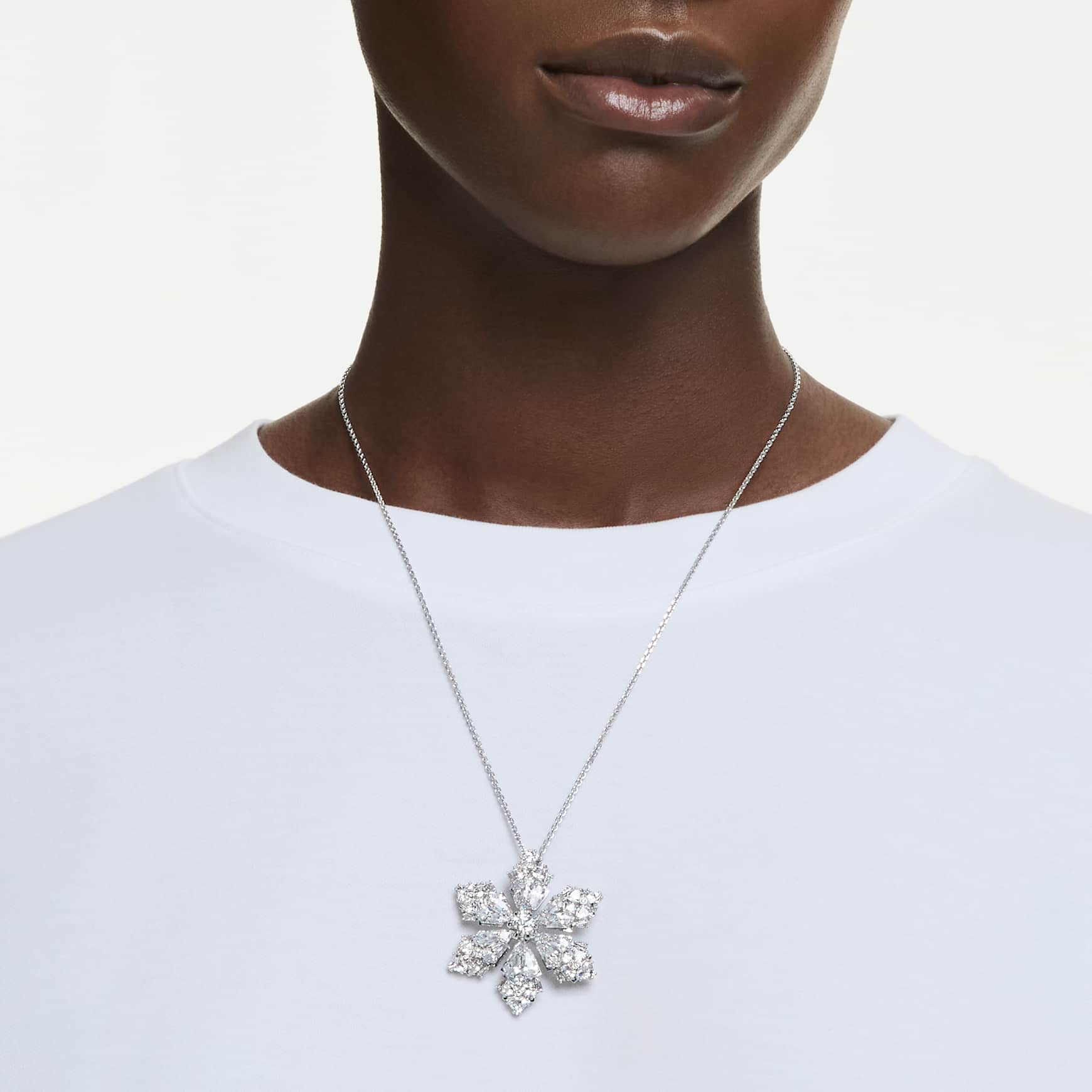 Idyllia pendant and brooch, Mixed cuts, Snowflake, White, Rhodium plated