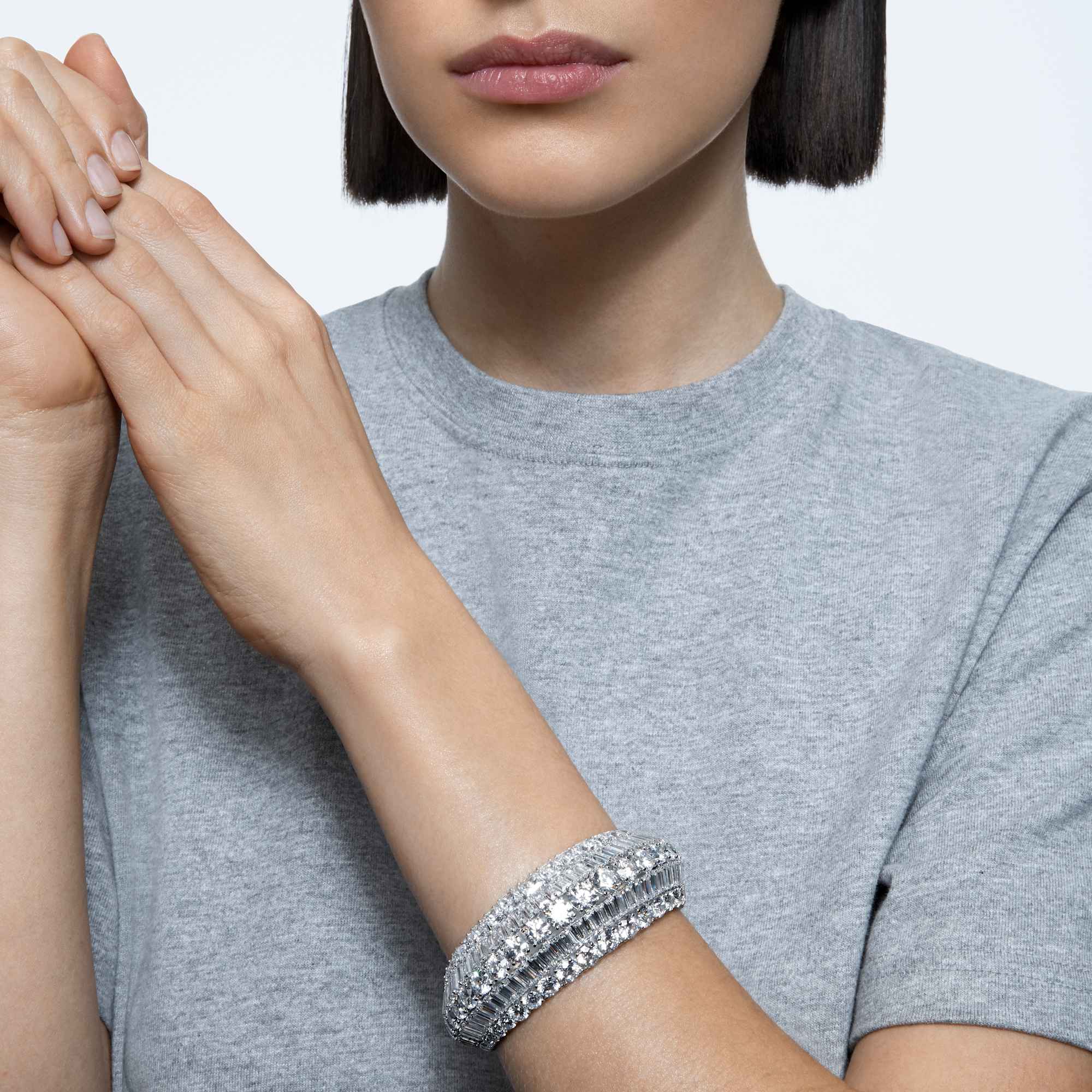 Hyperbola cuff, Mixed cuts, White, Rhodium plated | Jewelry | AllJewellery