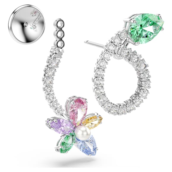 Ariana Grande x Swarovski ドロップピアスとイヤージャケット