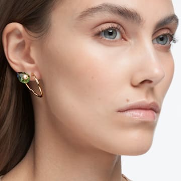 Numina 水滴形耳环, 不对称, 绿色, 镀金色调 - Swarovski, 5613541