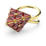 Curiosa 칵테일 링, 트라이앵글 컷, 레드, 골드 톤 플래팅 - Swarovski, 5618250