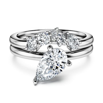 Best Engagement Rings for a Gemini – With Clarity