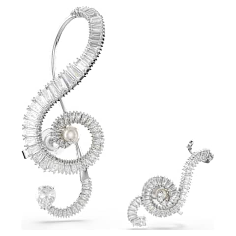 アリアナ・グランデ x スワロフスキー スターパワー溢れるスタイル