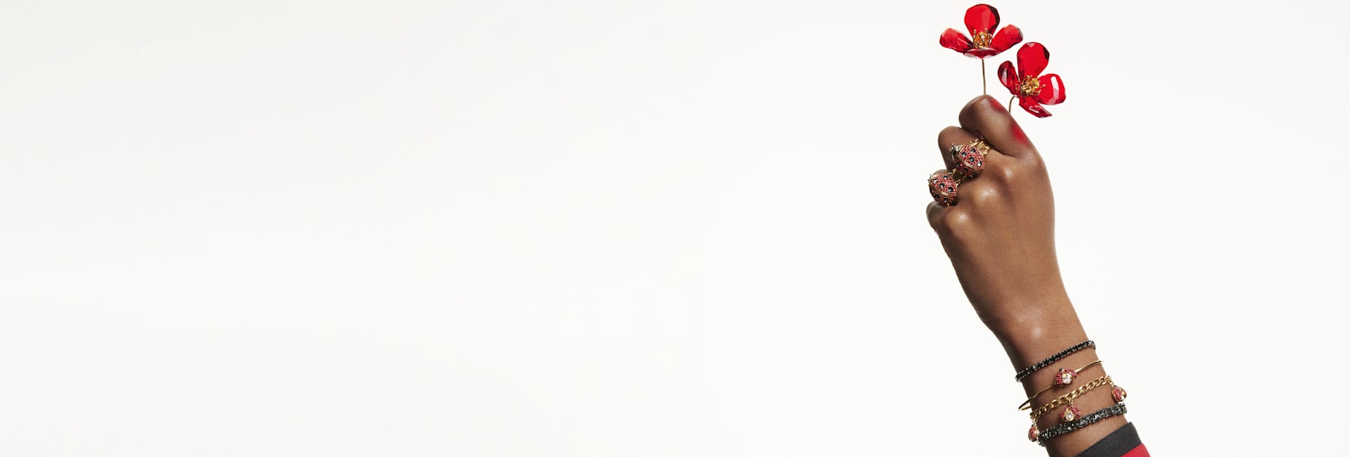 スワロフスキー・クリスタル製デコレーションのお手入れ方法