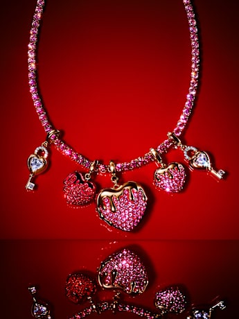 Talismane în formă de inimă din noua colecție de la Swarovski