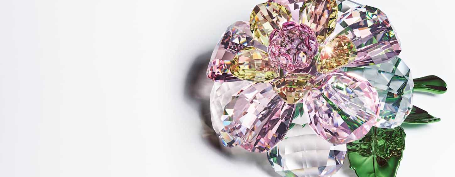 How to clean Swarovski crystal decorations | Swarovski AA