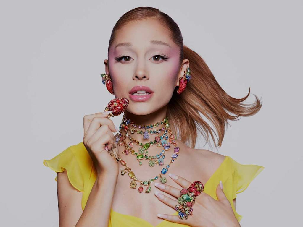 aphroditeページ✩.*˚ SWAROVSKIサンキャッチャー Swarovski公式 | ジュエリー、ウォッチ、クリスタルデコレーション