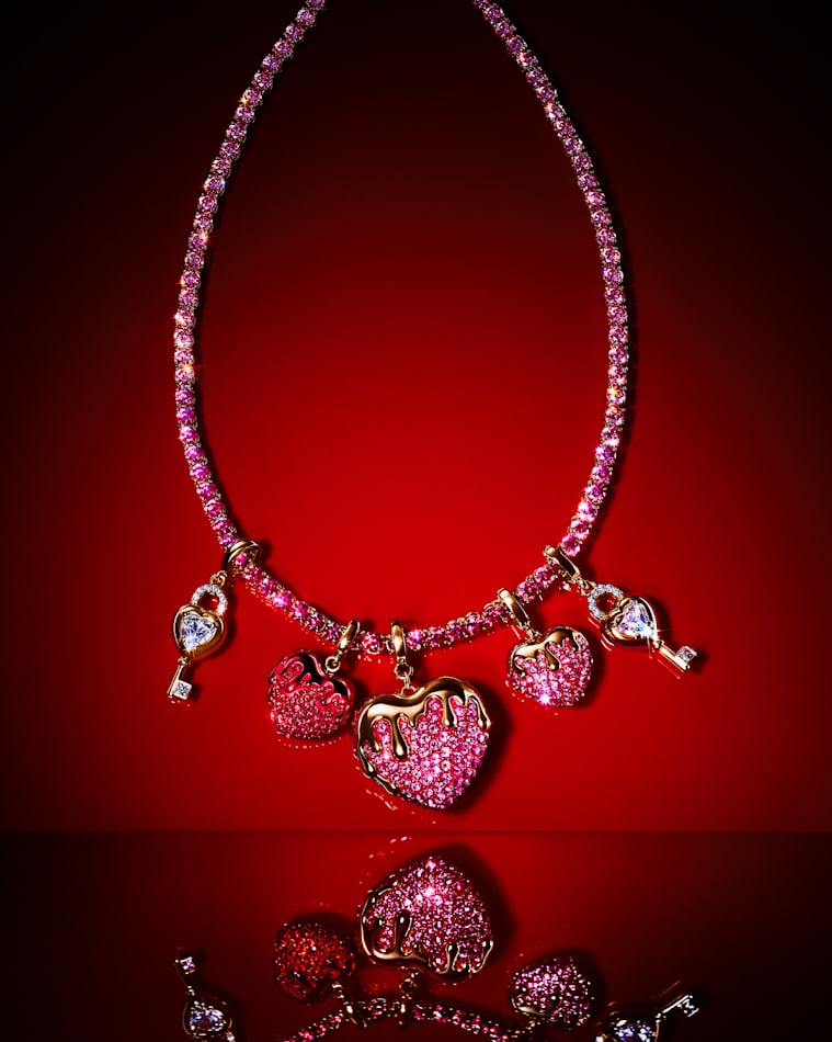 Jewelry gift ideas for girlfriends guide by Swarovski