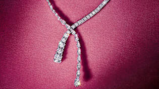 Swarovski Official Jewelry Watches and Crystal Decorations