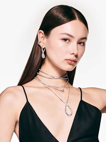 Schmuckideen für ein schwarzes Ballkleid von Swarovski