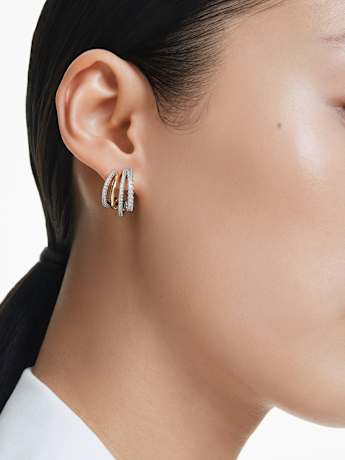 How to style rose gold and yellow gold jewelry