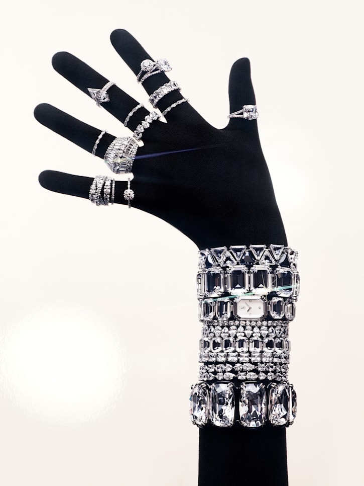 Swarovski Festive accessories and Holiday rings Festive accessories and Holiday rings with Crystals