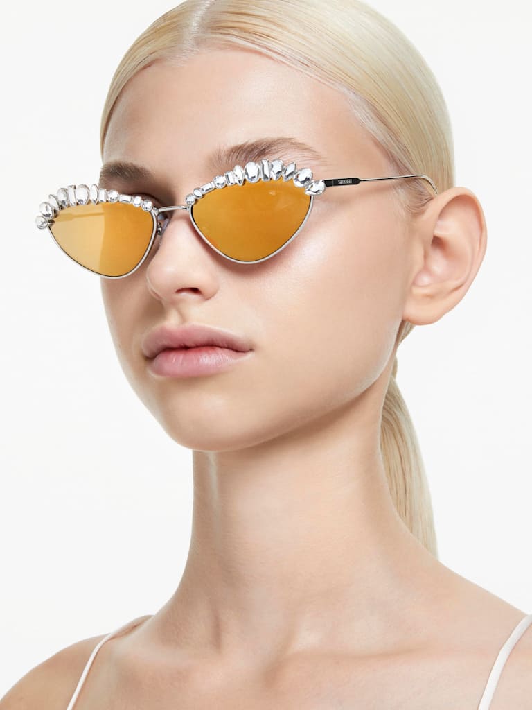 Goldfarbene Sonnenbrillen