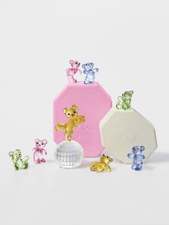 New mum mother’s day ideas by Swarovski